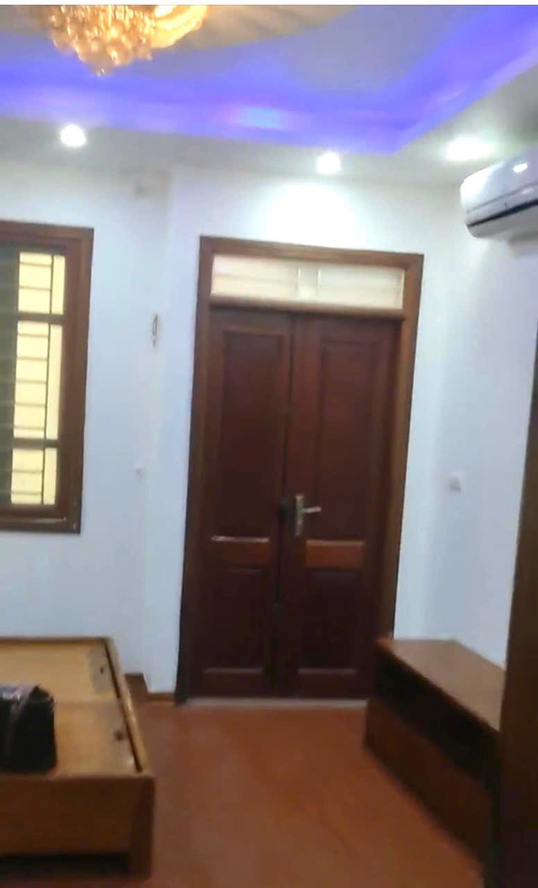 Cho thuê nhà ngõ Định Công, 30m2*5 tầng 3  phòng ngủ, 4 vs, 11 triệu - Ảnh 1